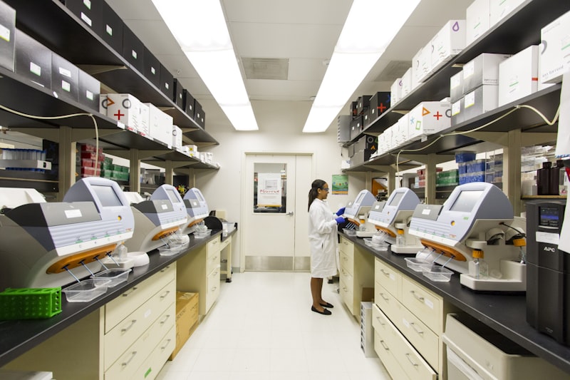 Microbiology & Biochemistry Lab